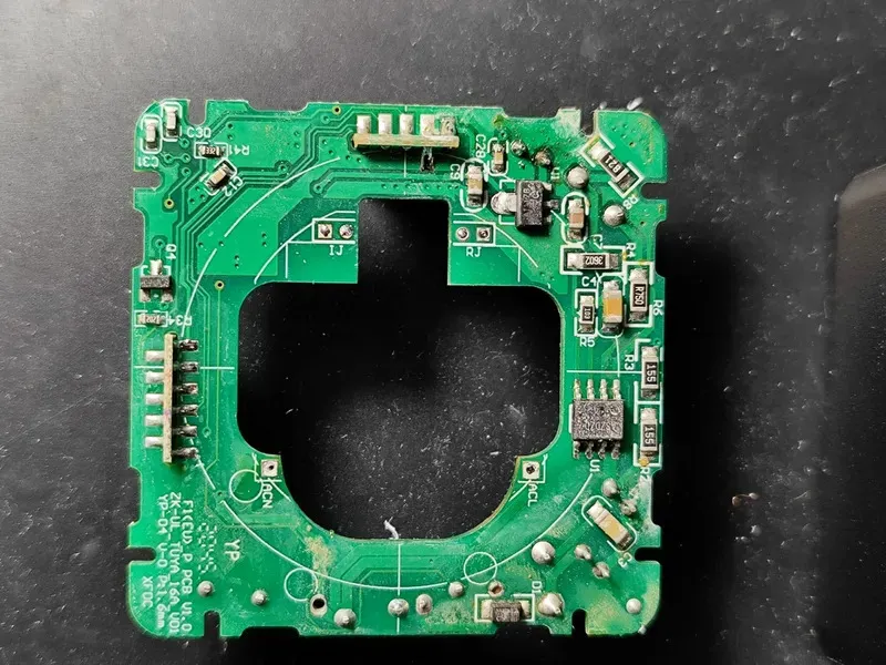 RCS-2-WF smart plug internals 5